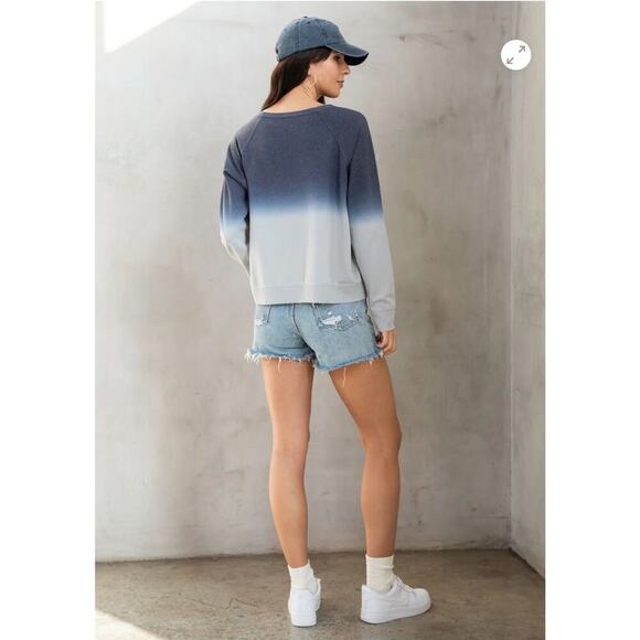 Lovestitch Good Waves Ombre Crew Neck Sweater - Picture 12 of 12